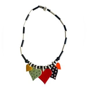 Parrot Pearls Ceramic Hearts Necklace